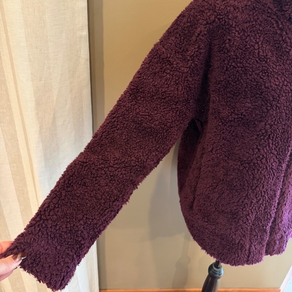 Alpine Design Women's Ultra Soft Wine Sherpa 1/4 Zip Jacket, Size Large - Picture 4 of 13